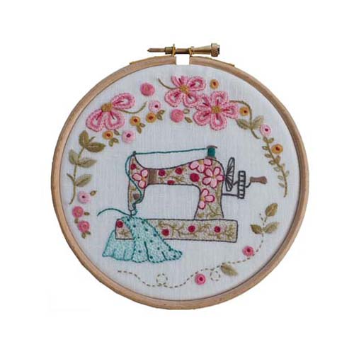 Marie Suarez Embroidery Kit CHAT FLEURI AVEC TAMBOUR MSU012